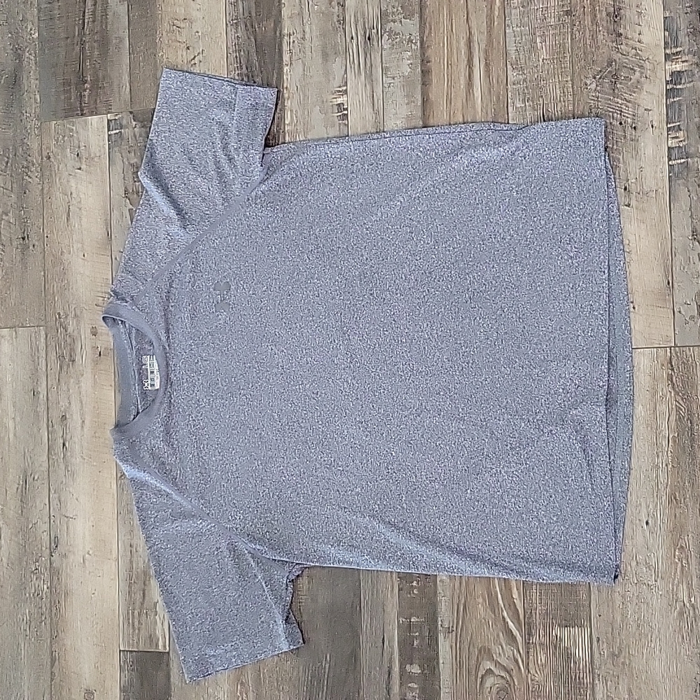 Under Armour Loose Fitting Shirt